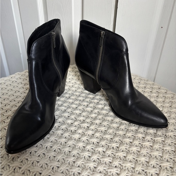 EUC Frye Boots - Picture 1 of 15